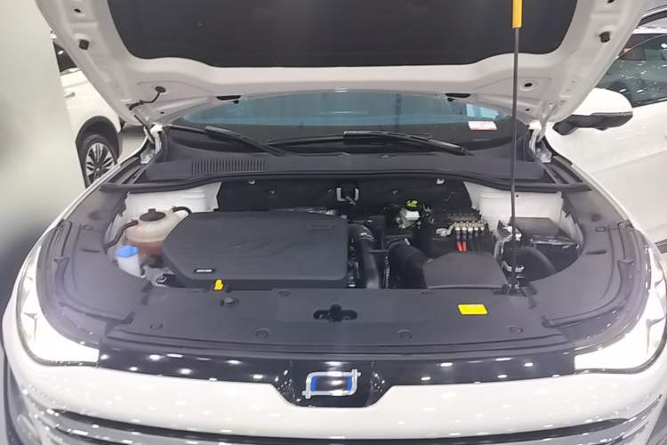 Used Bestune T90 2023 1.5T DCT Automatic Luxury Edition Engine Bay