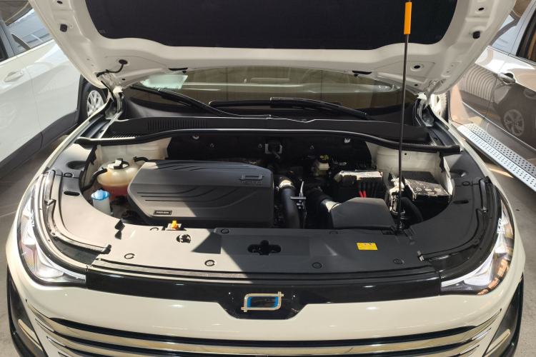 Used Bestune T90 2023 1.5T DCT Automatic Luxury Edition Engine Bay
