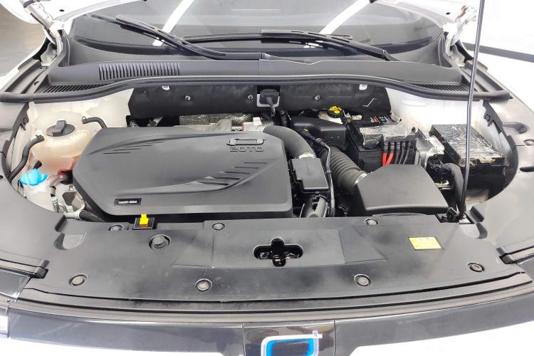 Used Bestune T90 2023 2.0T Automatic Luxury Edition Engine Bay