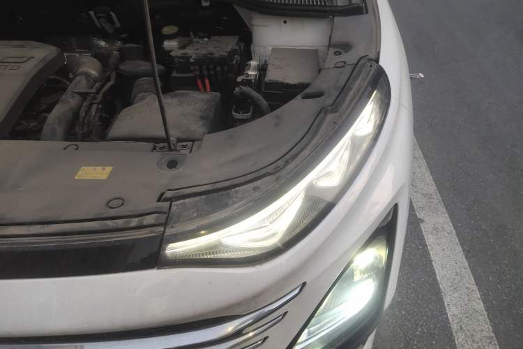Used Bestune T90 2023 1.5T DCT Automatic Luxury Edition Engine Bay Left