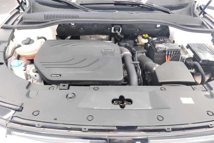 Used Bestune T90 2023 1.5T DCT Automatic Prestige Edition Engine Bay