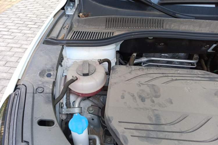 Used Bestune T90 2023 1.5T DCT Automatic Luxury Edition Engine Bay Right