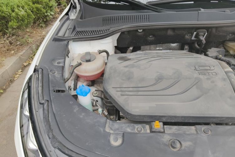 Used Bestune T90 2023 1.5T DCT Automatic Luxury Edition Engine Bay Right