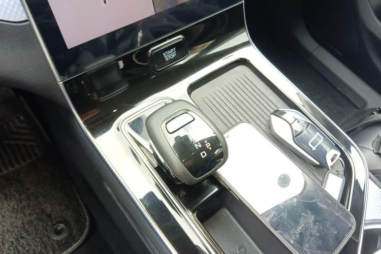 Used Bestune T90 2023 1.5T DCT Automatic Luxury Edition Gear Lever