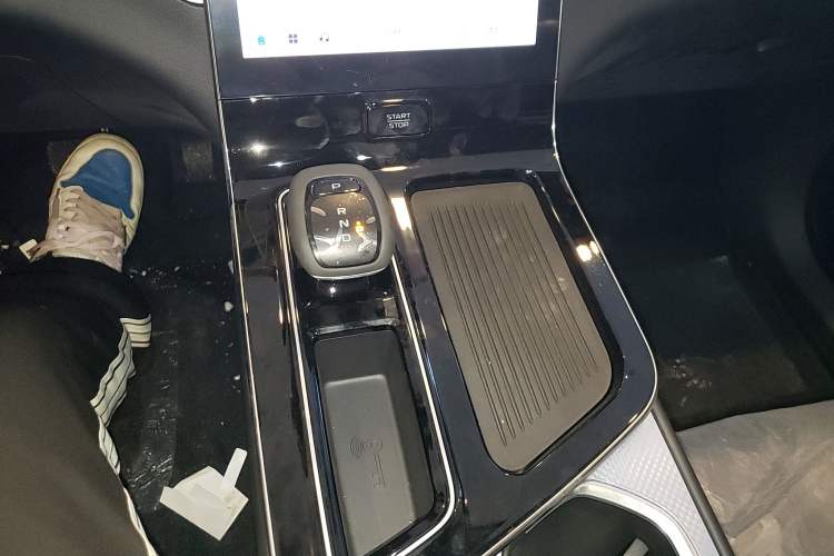 Used Bestune T90 2023 1.5T DCT Automatic Luxury Edition Gear Lever
