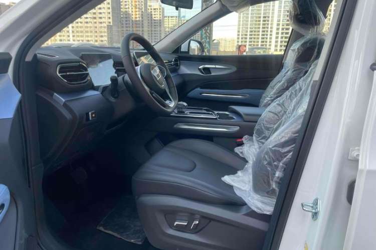 Used Bestune T90 2023 1.5T DCT Automatic Luxury Edition Interior 7