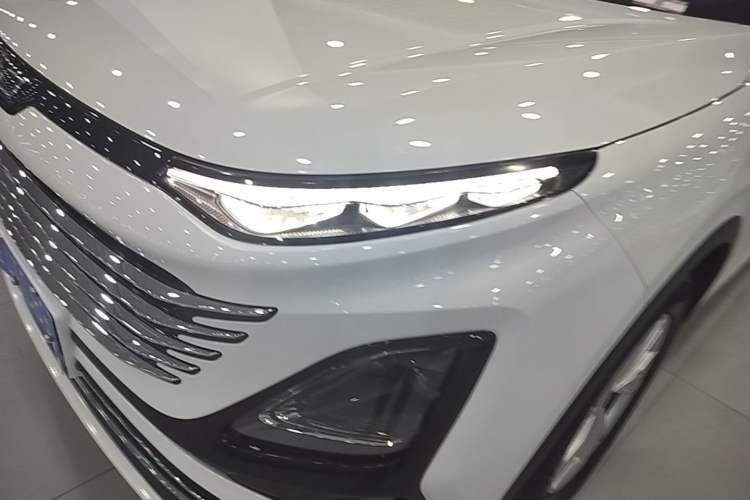 Used Bestune T90 2023 1.5T DCT Automatic Luxury Edition Left Front Headlight