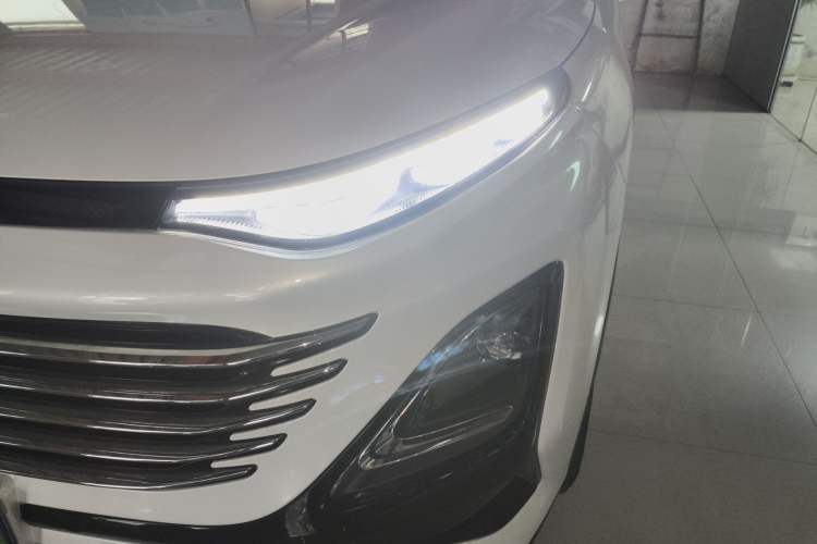 Used Bestune T90 2023 1.5T DCT Automatic Luxury Edition Left Front Headlight