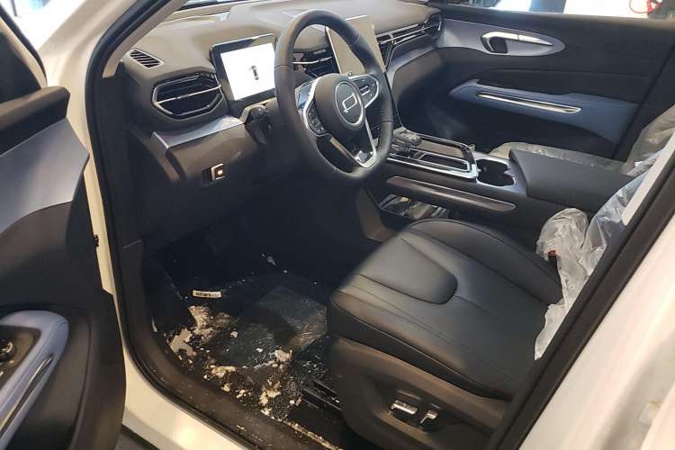 Used Bestune T90 2023 1.5T DCT Automatic Luxury Edition Left Front Seat