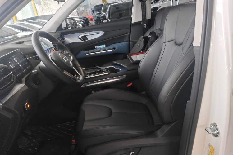 Used Bestune T90 2023 1.5T DCT Automatic Prestige Edition Left Front Seat