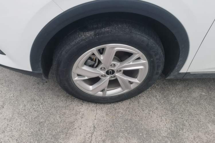 Used Bestune T90 2023 1.5T DCT Automatic Luxury Edition Left Front Wheel Hub