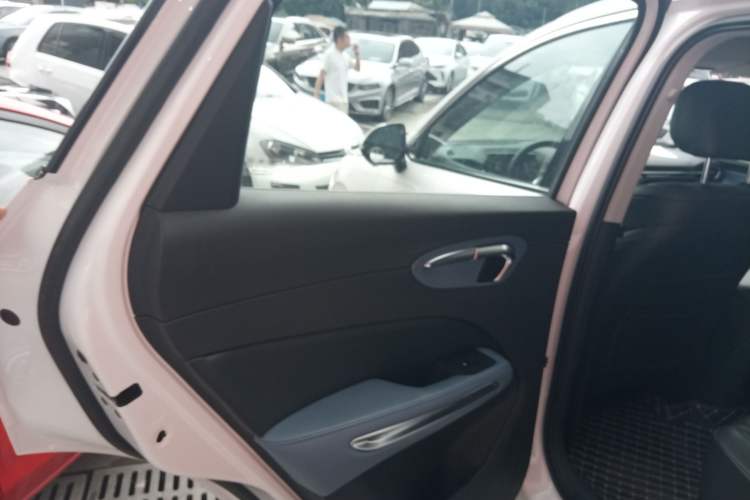 Used Bestune T90 2023 1.5T DCT Automatic Luxury Edition Left Rear Door Interior