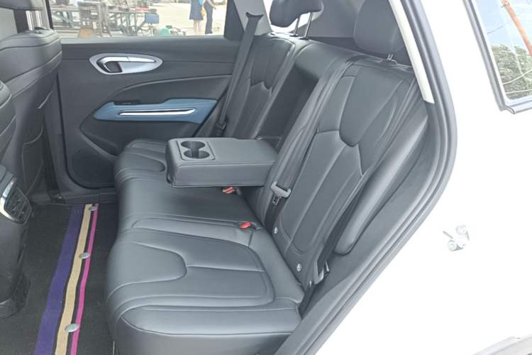 Used Bestune T90 2023 2.0T Automatic Prestige Edition Left Rear Seat