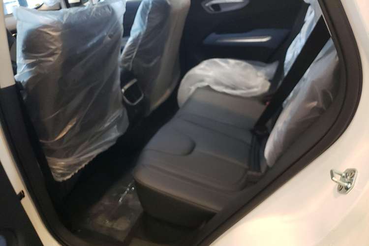 Used Bestune T90 2023 1.5T DCT Automatic Luxury Edition Left Rear Seat