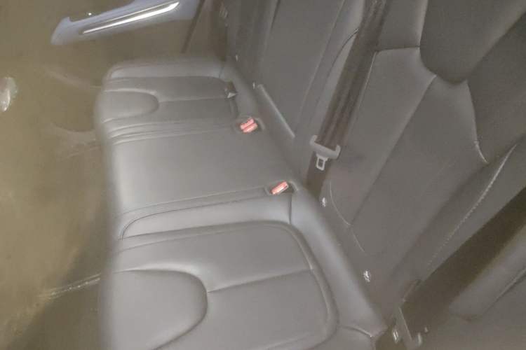 Used Bestune T90 2023 1.5T DCT Automatic Luxury Edition Left Rear Seat