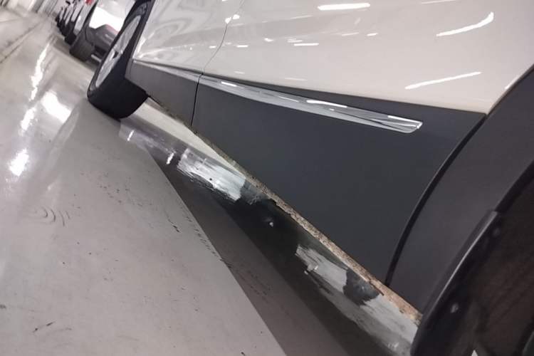 Used Bestune T90 2023 1.5T DCT Automatic Prestige Edition Left Side Sill