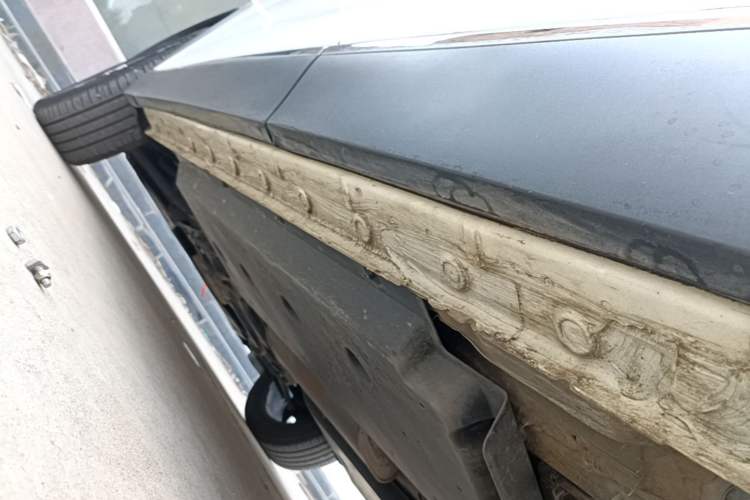 Used Bestune T90 2023 2.0T Automatic Prestige Edition Left Side Sill