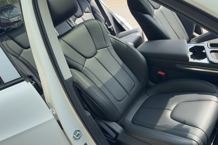 Used Bestune T90 2023 1.5T DCT Automatic Luxury Edition Right Front Seat