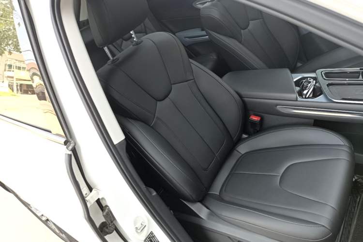 Used Bestune T90 2023 2.0T Automatic Prestige Edition Right Front Seat