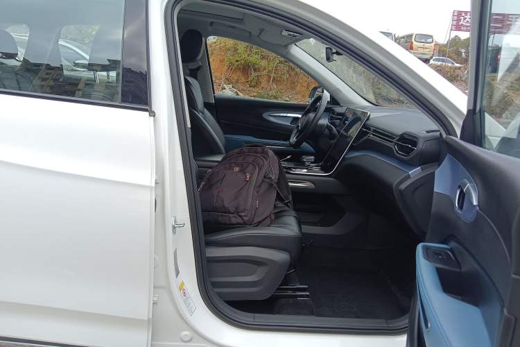 Used Bestune T90 2023 1.5T DCT Automatic Luxury Edition Right Front Seat