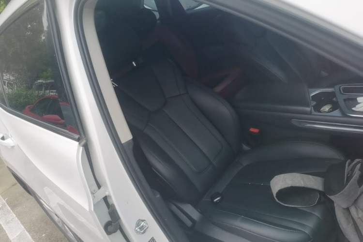 Used Bestune T90 2023 1.5T DCT Automatic Luxury Edition Right Front Seat