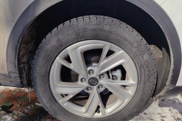 Used Bestune T90 2023 1.5T DCT Automatic Comfort Edition Right Front Wheel Hub