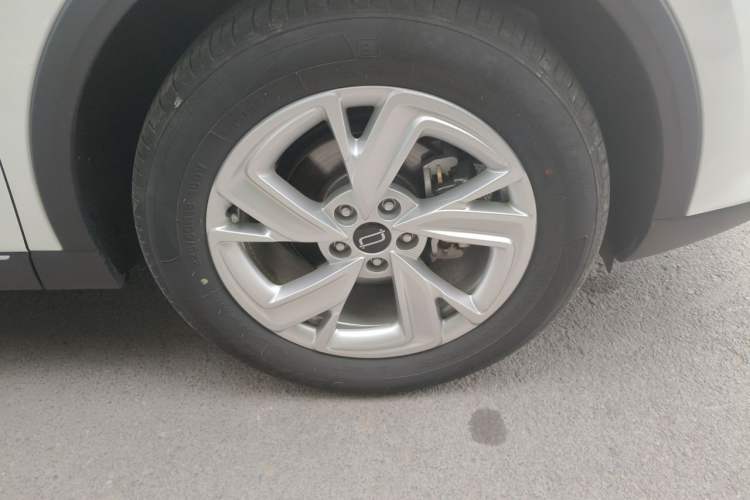 Used Bestune T90 2023 1.5T DCT Automatic Luxury Edition Right Front Wheel Hub
