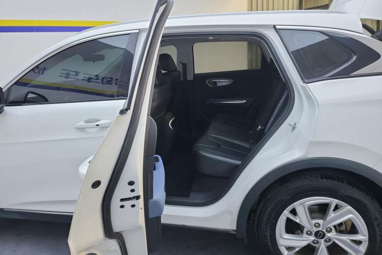Used Bestune T90 2023 1.5T DCT Automatic Luxury Edition Right Rear Seat