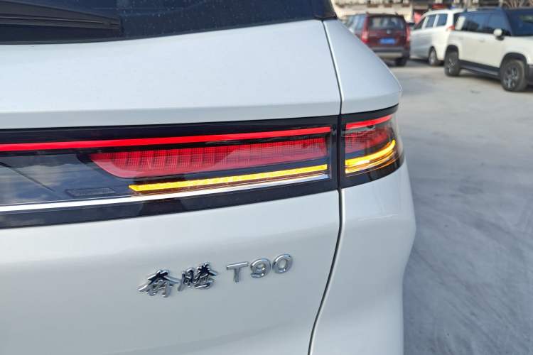 Used Bestune T90 2023 1.5T DCT Automatic Prestige Edition Right Rear Taillight