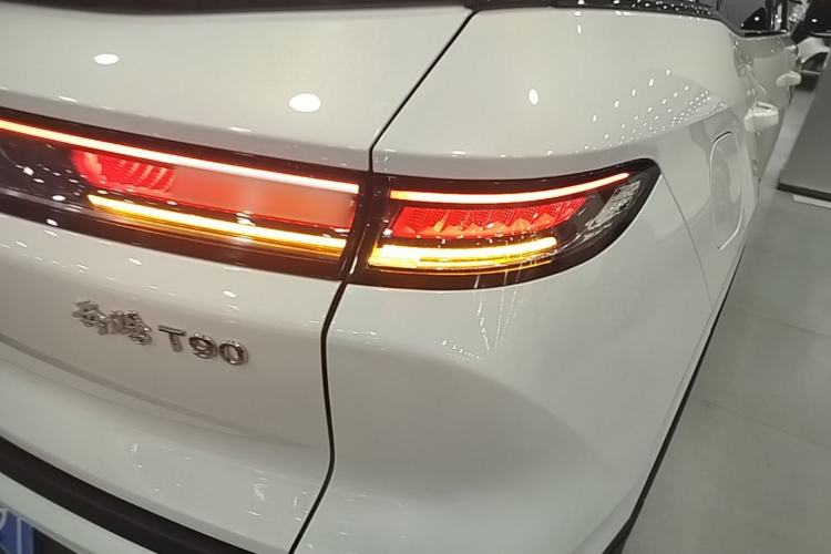 Used Bestune T90 2023 1.5T DCT Automatic Luxury Edition Right Rear Taillight
