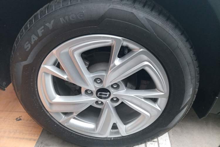 Used Bestune T90 2023 1.5T DCT Automatic Luxury Edition Right Rear Wheel Hub