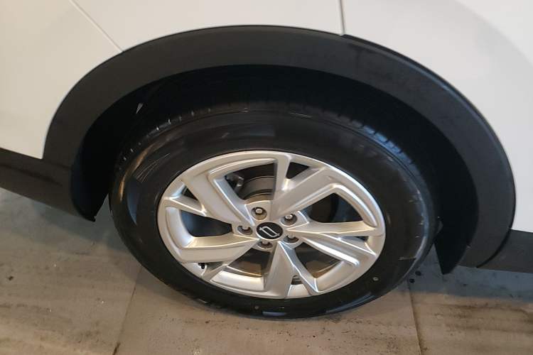 Used Bestune T90 2023 1.5T DCT Automatic Luxury Edition Right Rear Wheel Hub