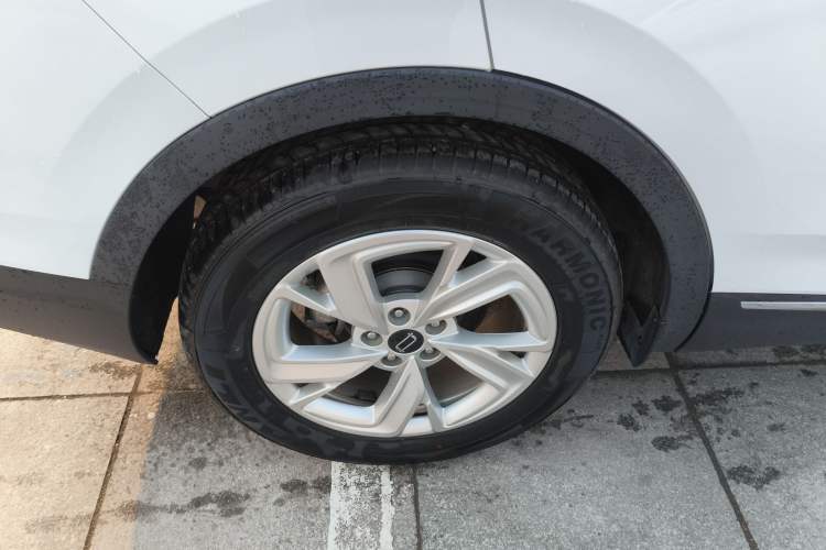 Used Bestune T90 2023 1.5T DCT Automatic Luxury Edition Right Rear Wheel Hub