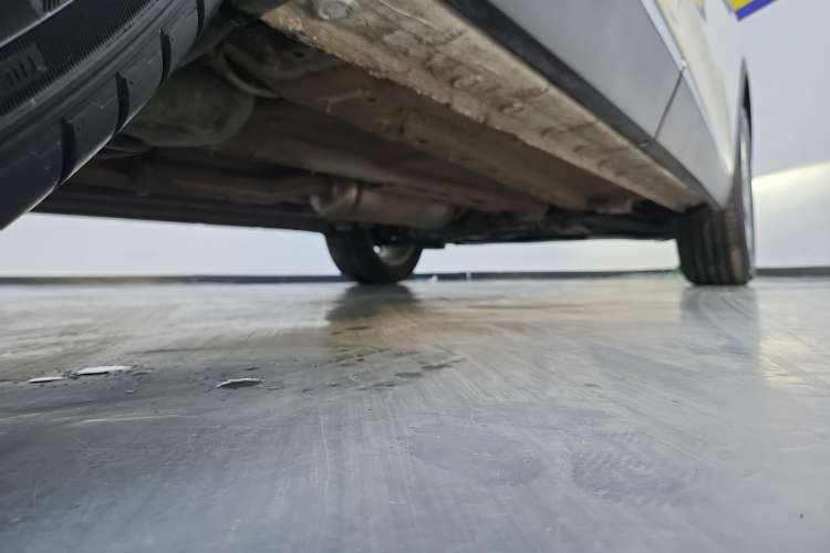 Used Bestune T90 2023 1.5T DCT Automatic Luxury Edition Right Side Sill