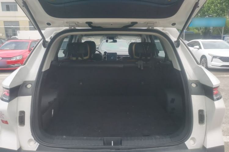 Used Bestune T90 2023 1.5T DCT Automatic Luxury Edition Trunk
