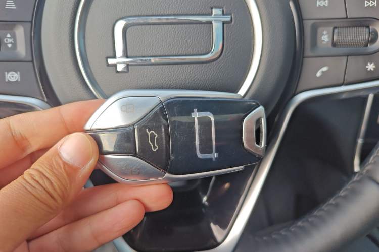 Used Bestune T90 2023 1.5T DCT Automatic Prestige Edition Vehicle Key