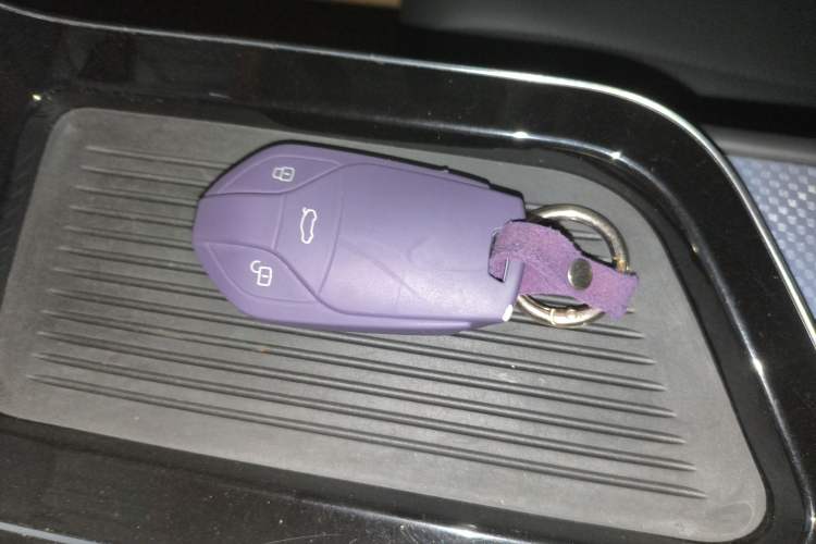 Used Bestune T90 2023 1.5T DCT Automatic Luxury Edition Vehicle Key