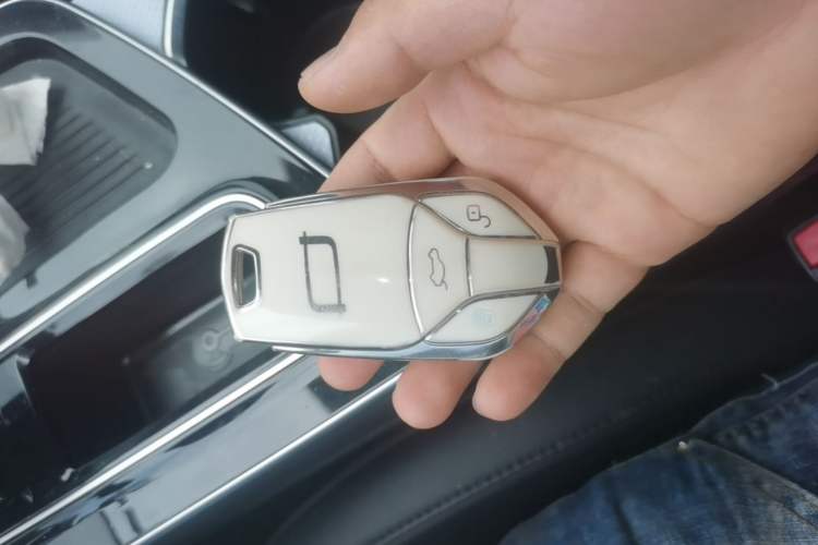 Used Bestune T90 2023 1.5T DCT Automatic Luxury Edition Vehicle Key