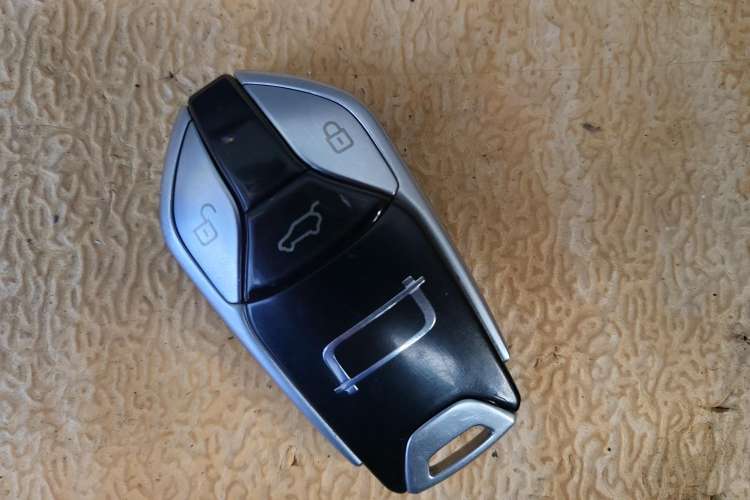 Used Bestune T90 2023 1.5T DCT Automatic Luxury Edition Vehicle Key