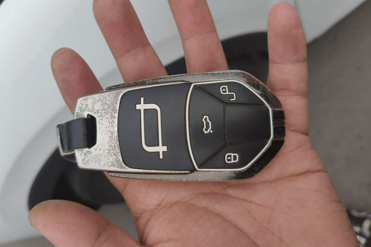 Used Bestune T90 2023 1.5T DCT Automatic Luxury Edition Vehicle Key