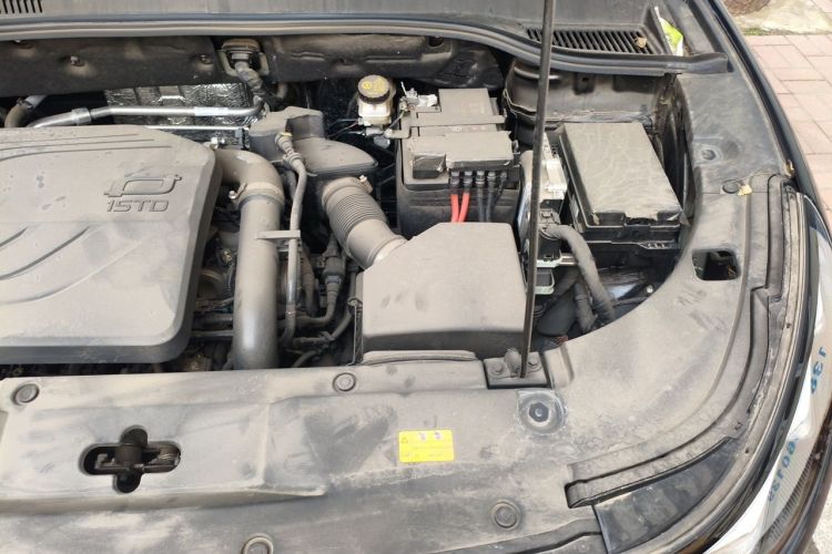 Used Bestune T90 2025 Dragon Edition 1.5T Enjoyment Model Black Knight Engine Bay Left