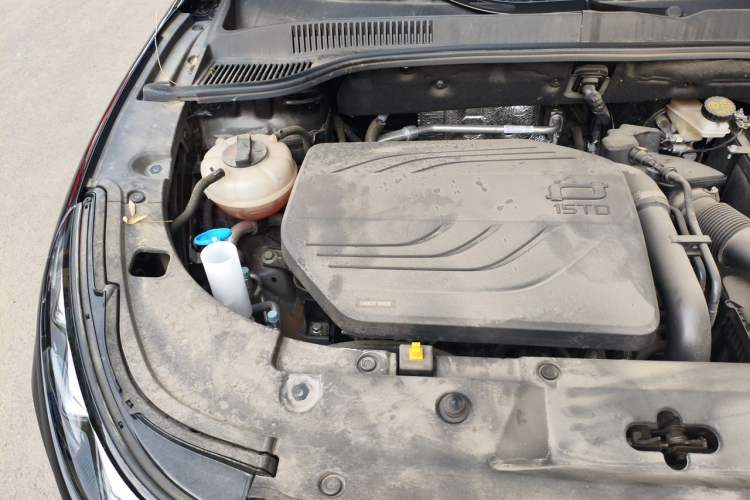 Used Bestune T90 2025 Dragon Edition 1.5T Enjoyment Model Black Knight Engine Bay Right