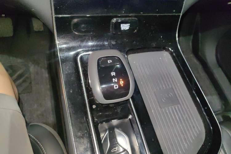 Used Bestune T90 2025 Dragon Edition 1.5T Enjoyment Model Gear Lever