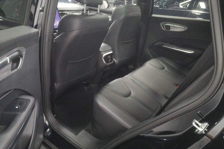 Used Bestune T90 2025 Dragon Edition 1.5T Enjoyment Model Black Knight Left Rear Seat