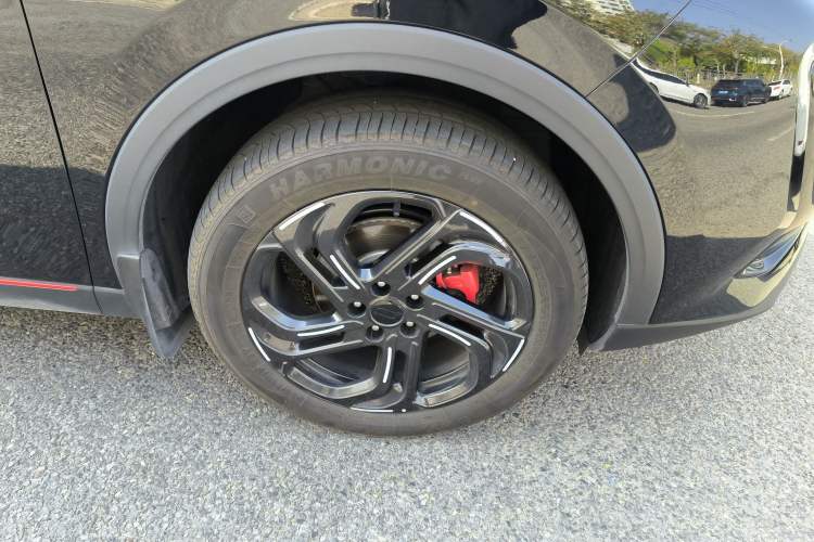 Used Bestune T90 2025 Dragon Edition 1.5T Enjoyment Model Black Knight Right Front Wheel Hub