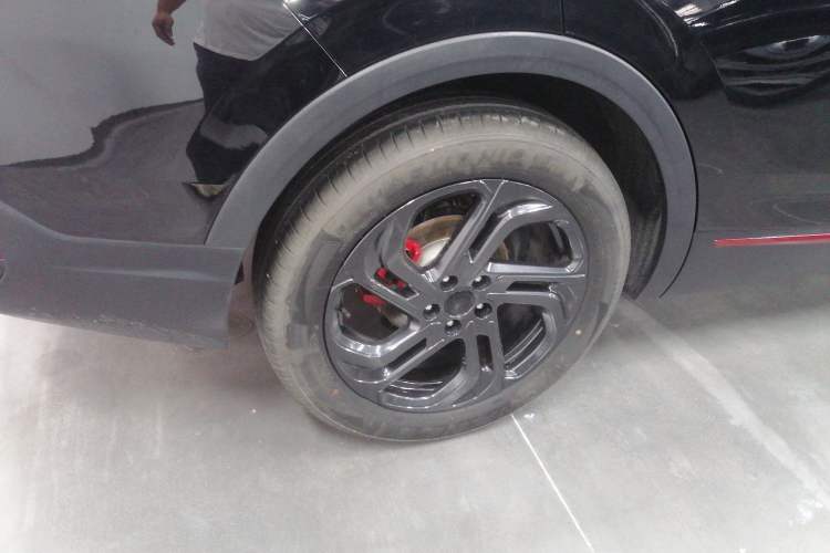 Used Bestune T90 2025 Dragon Edition 1.5T Enjoyment Model Black Knight Right Rear Wheel Hub