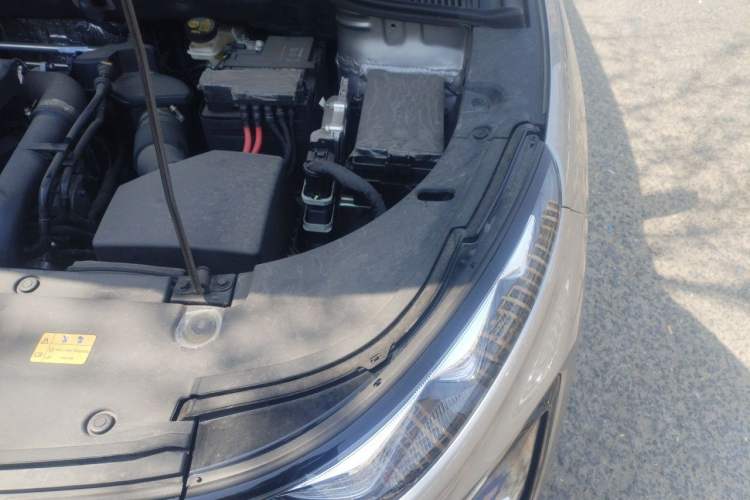 Used Bestune T90 2025 Dragon Edition 1.5T Enjoyment Model Engine Bay Left