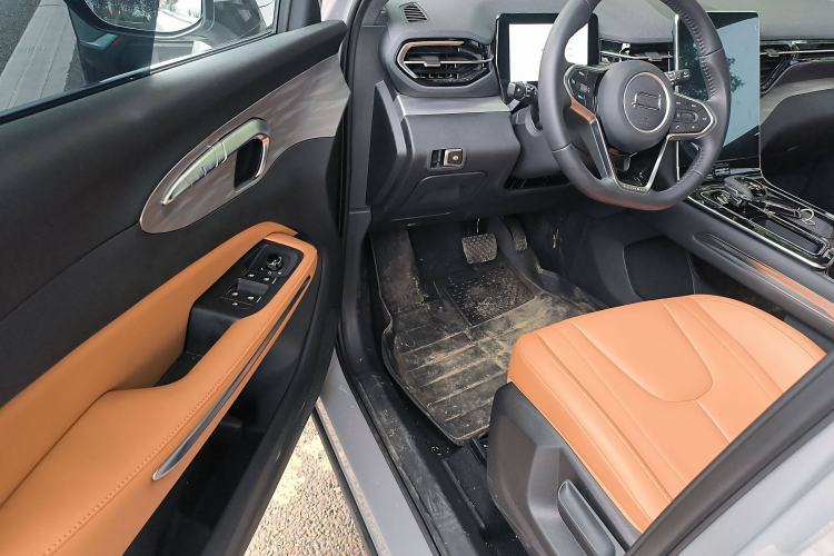 Used Bestune T90 2025 Dragon Edition 1.5T Quality Enjoyment Model Interior 3