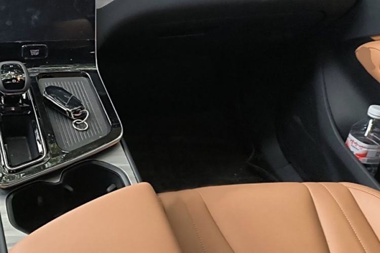 Used Bestune T90 2025 Dragon Edition 1.5T Quality Enjoyment Model Right Front Seat