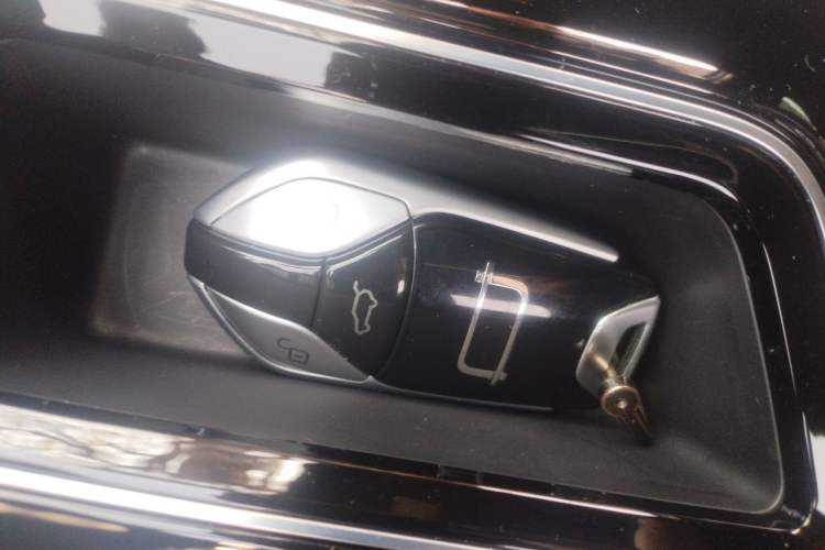 Used Bestune T90 2025 Dragon Edition 1.5T Enjoyment Model Vehicle Key